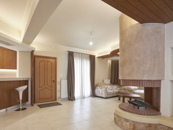 4-bedroom Maisonette In Thermi, Greece (209 M²)