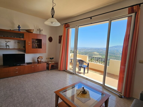 Detached House 247 M2 In Gorgolaini, Greece