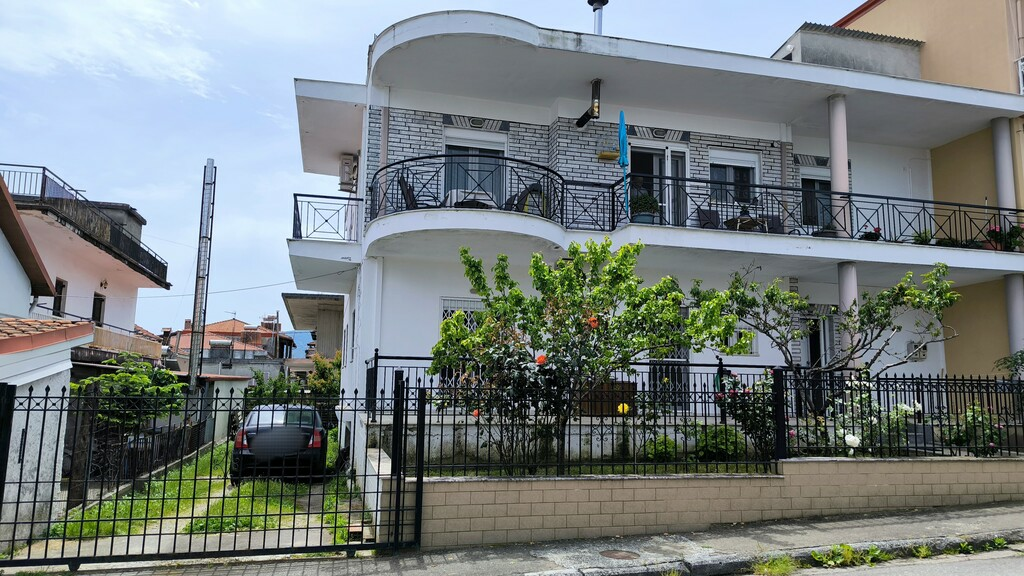 6-bedroom Detached House In Easts Olimpos, Greece (250 M²)
