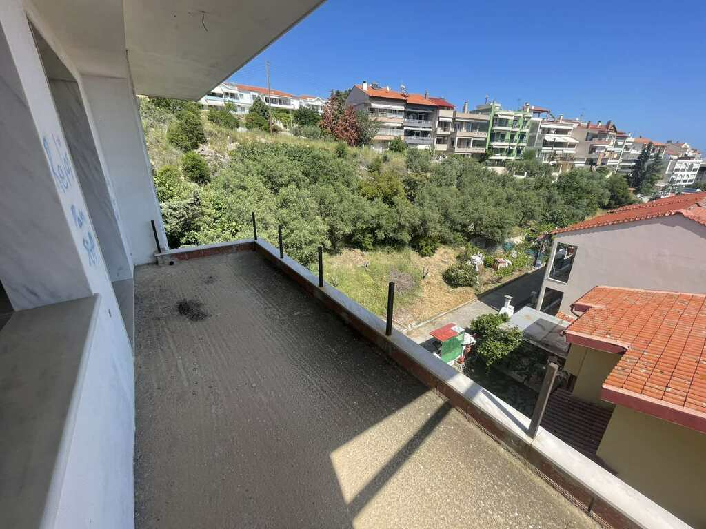 Building In Kavala, Greece (365 M²)