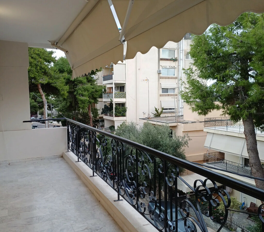 Flat 119 M2 In Alimos, Greece