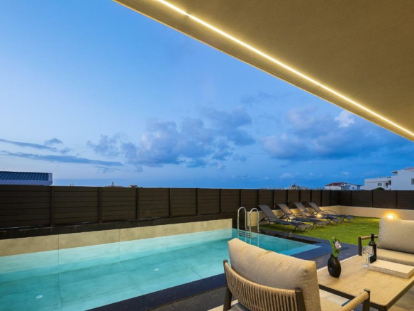 Villa 300 M2 In Gouves, Greece