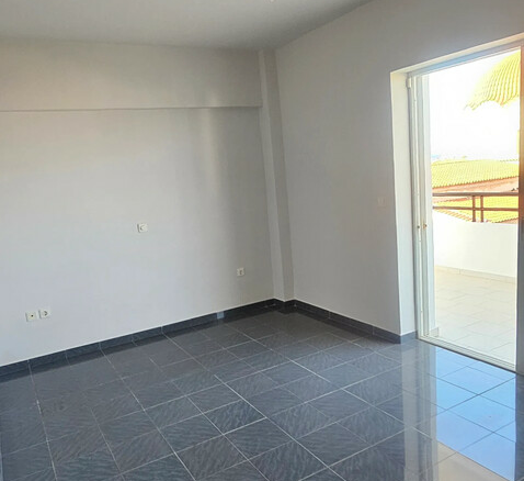 Flat 118 M2 In Lavrio, Greece