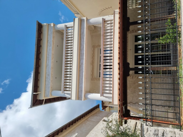 3-bedroom Maisonette In Panorama, Greece (271 M²)