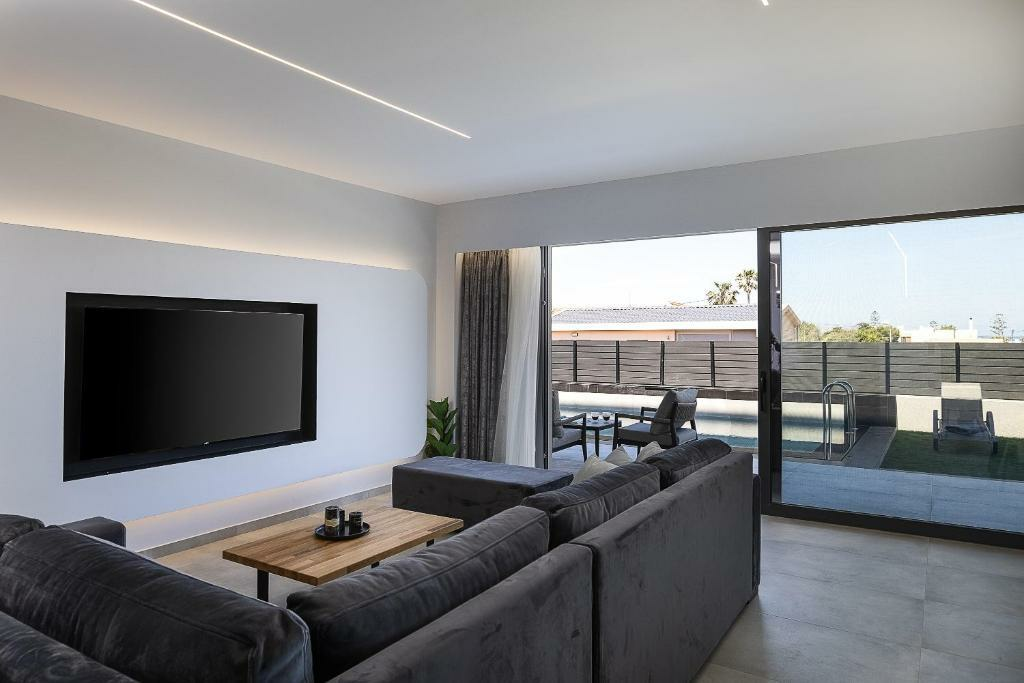 Villa 300 M2 In Gouves, Greece