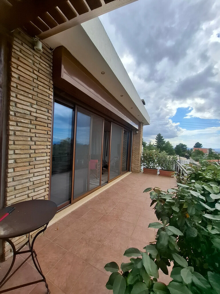 2-bedroom Detached House In Com. Skalas Oropou, Greece (165 M²)