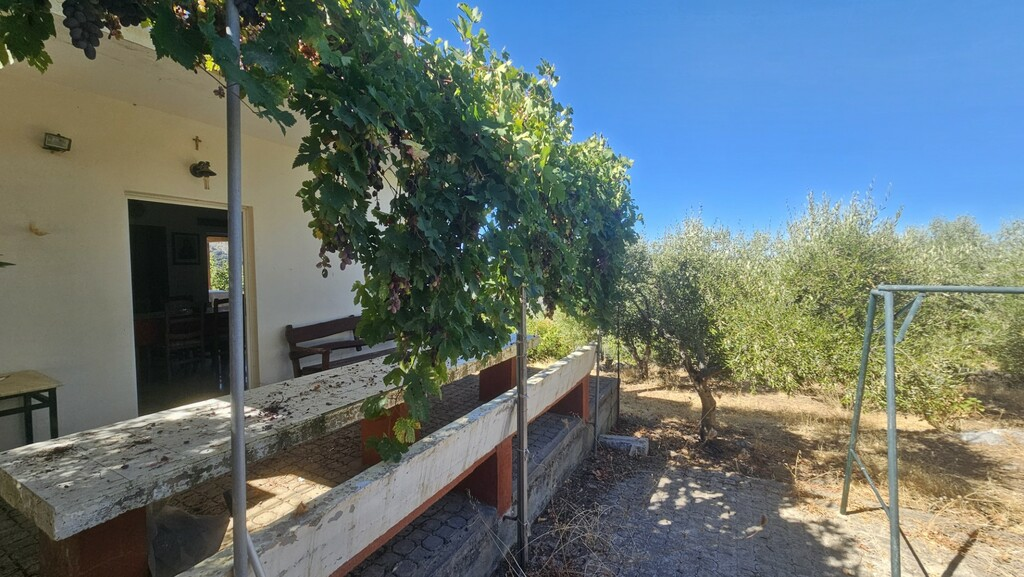 2-bedroom Detached House In Chersonisos, Greece (70 M²)