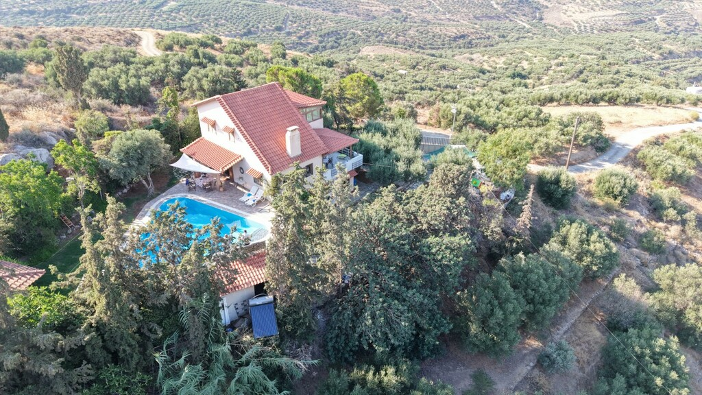 3-bedroom Villa In Gouves, Greece (161 M²)