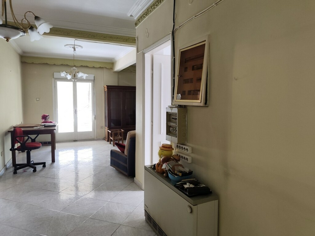 Building 400 M2 In Stavroupoli, Greece