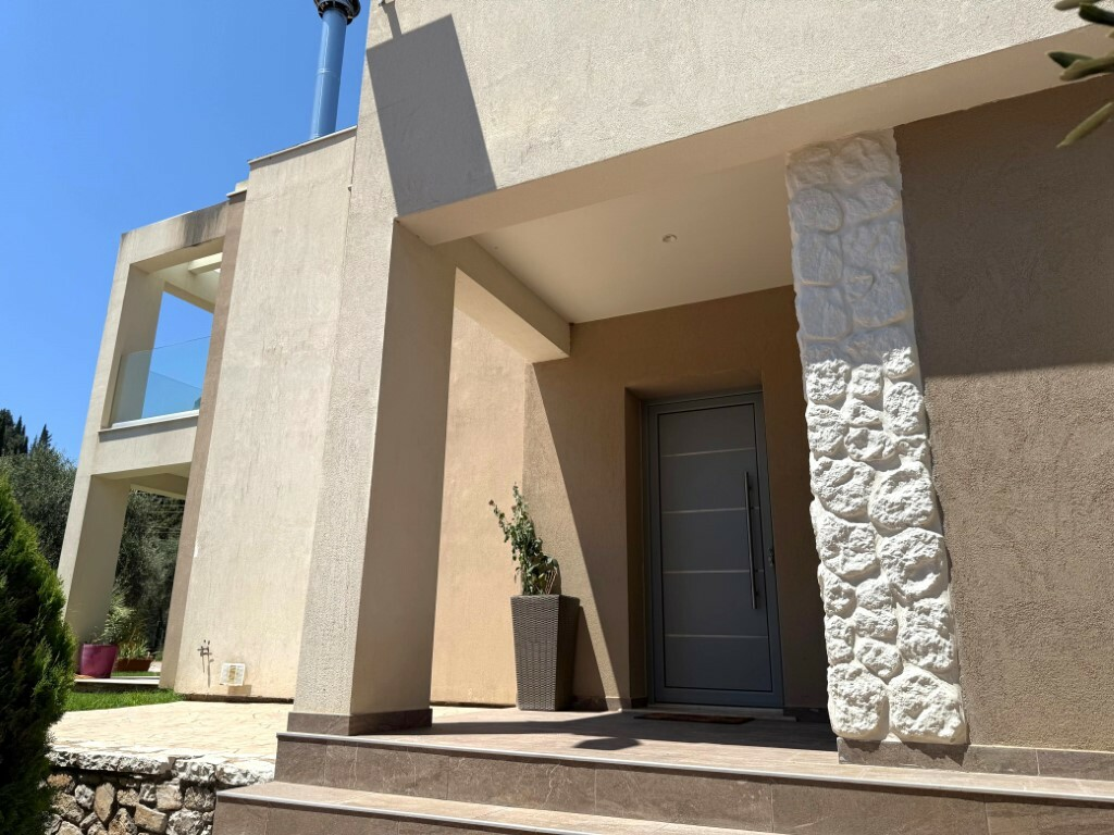 3-bedroom Villa In Corfu, Greece (230 M²)