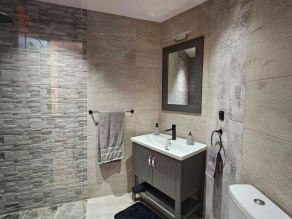 Villa 336 M2 In Vamos, Greece