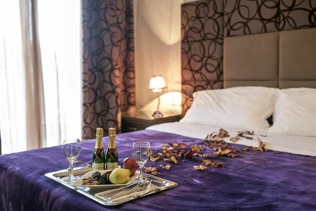 Hotel In Florina, Greece (4.500 M²)