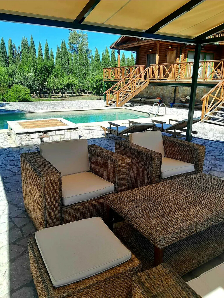 u4e1ppz5n4r-560798 Detached House 420 M2 In Kalavrita, Greece