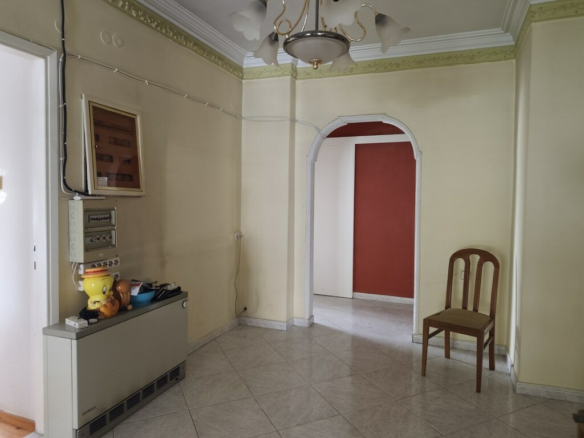 Building 400 M2 In Stavroupoli, Greece