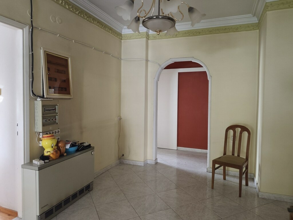 Building 400 M2 In Stavroupoli, Greece