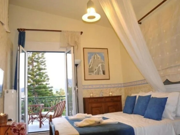 Detached House 415 M2 In Chersonisos, Greece