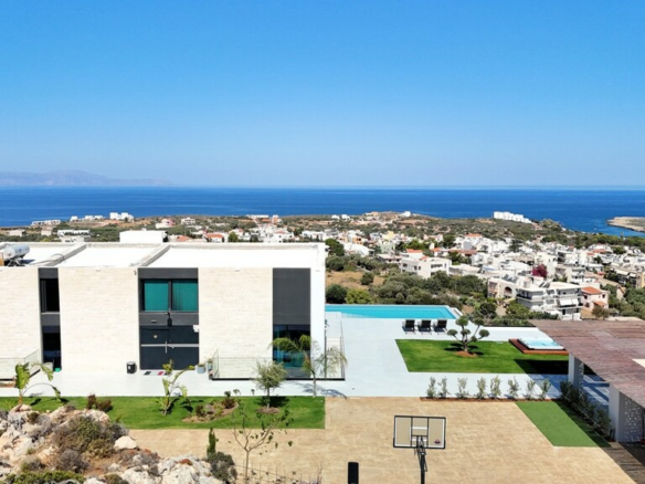 Villa 420 M2 In Akrotiri, Greece