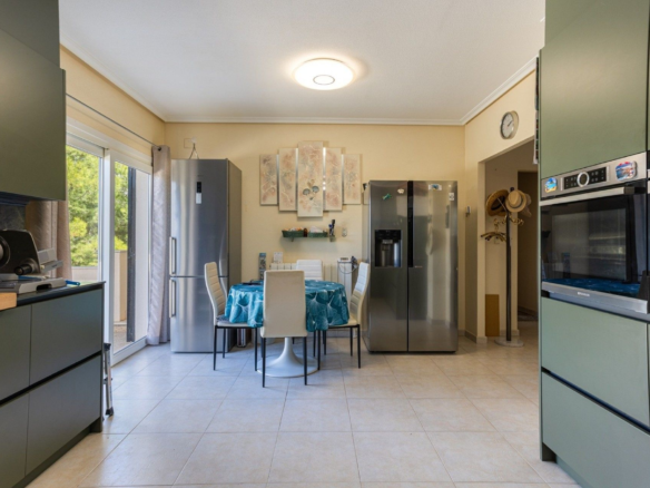 4-bedroom Detached Villa In La Zarza, Spain (134 M²)