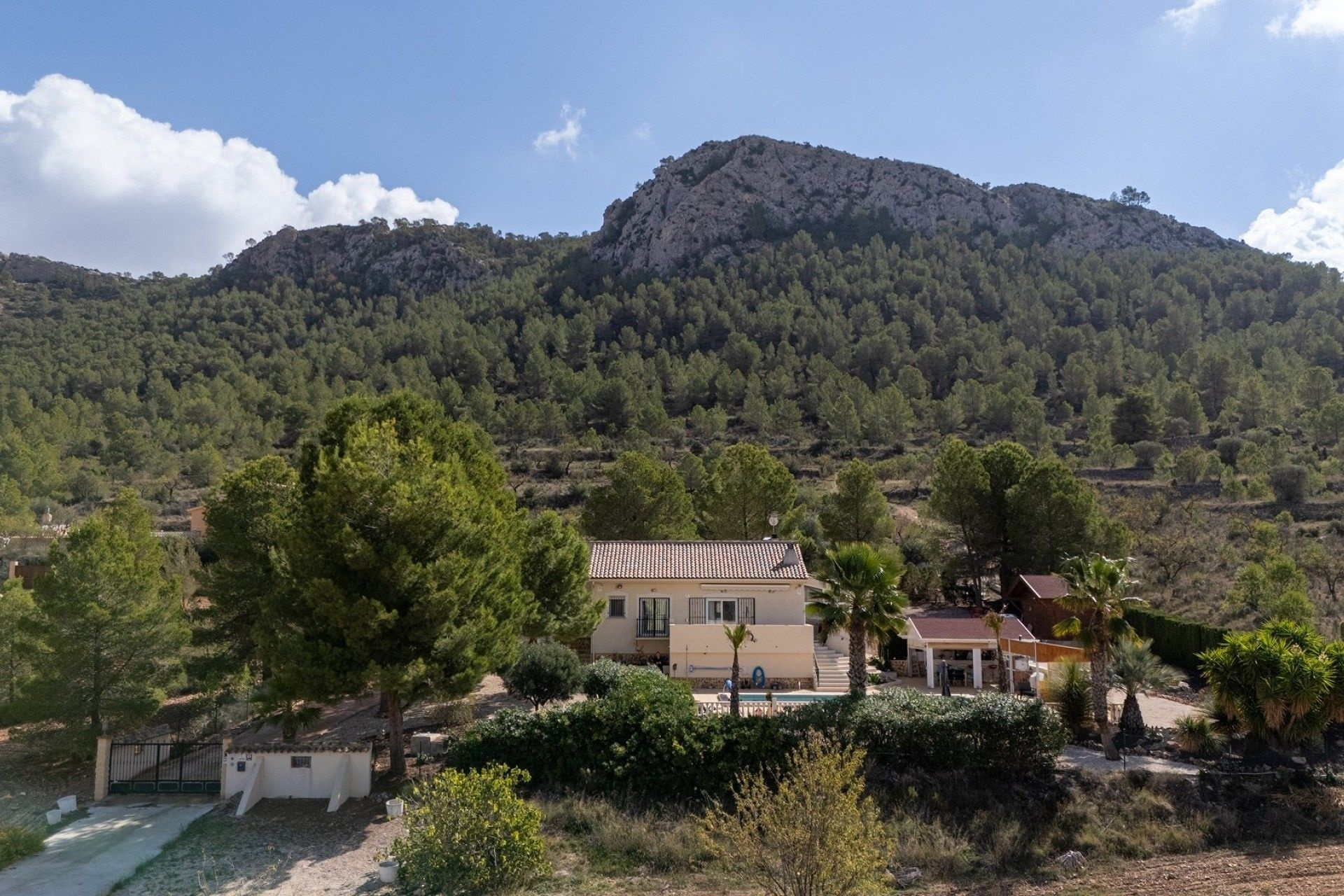 w_herverkoop-vrijstaande-villa-la-zarza_1140417_xl-a328ac 4-bedroom Detached Villa In La Zarza, Spain (134 M²)