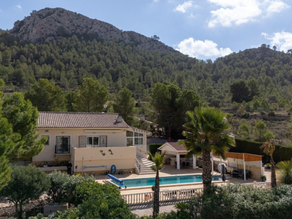 4-bedroom Detached Villa In La Zarza, Spain (134 M²)