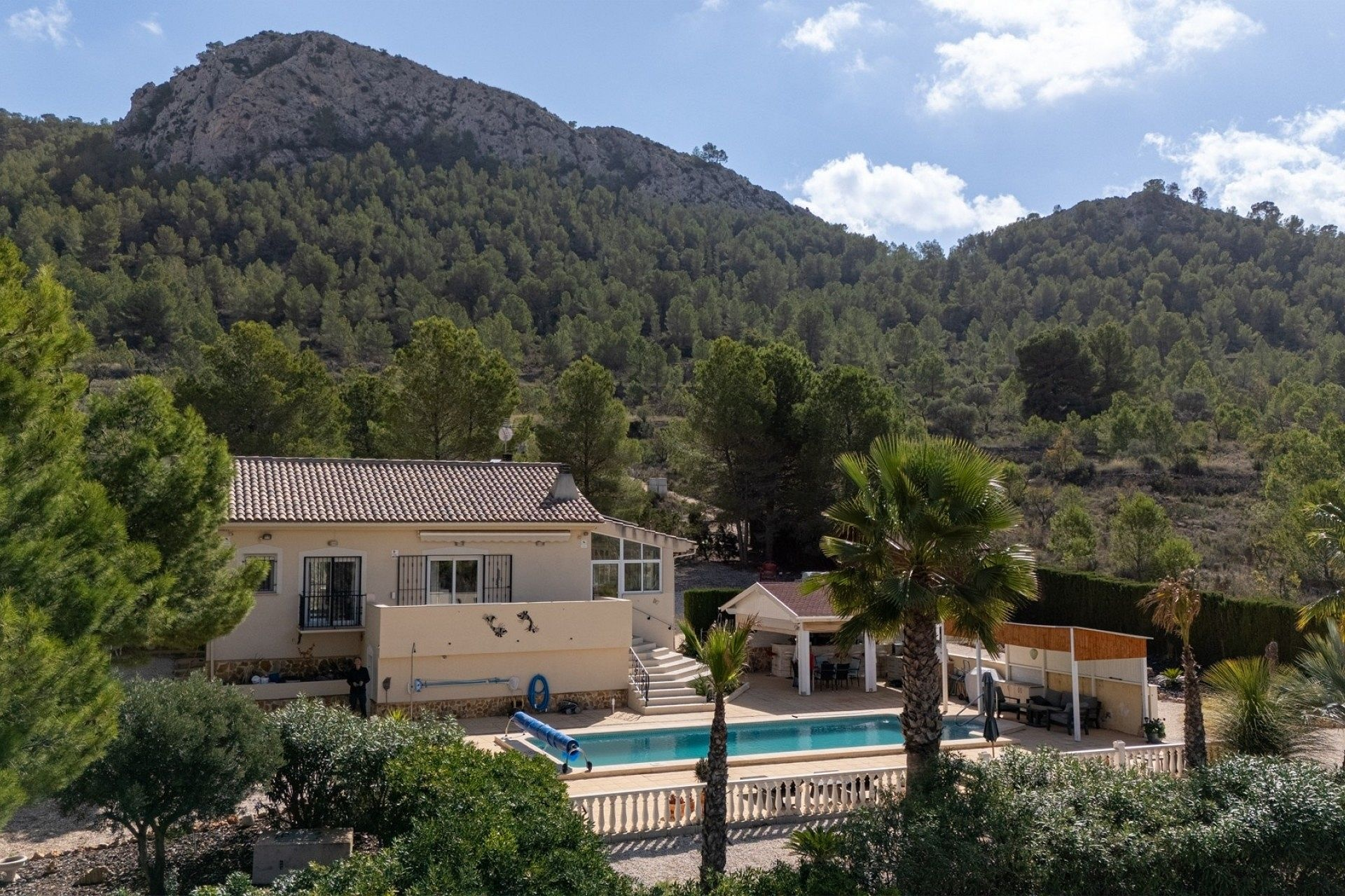w_herverkoop-vrijstaande-villa-la-zarza_1140419_xl-6c4791 4-bedroom Detached Villa In La Zarza, Spain (134 M²)