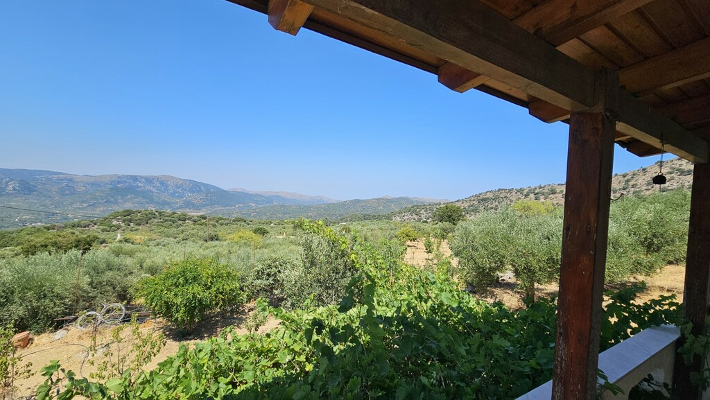 2-bedroom Detached House In Chersonisos, Greece (70 M²)