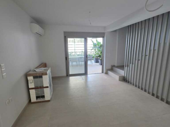Maisonette 77 M2 In Voula, Greece