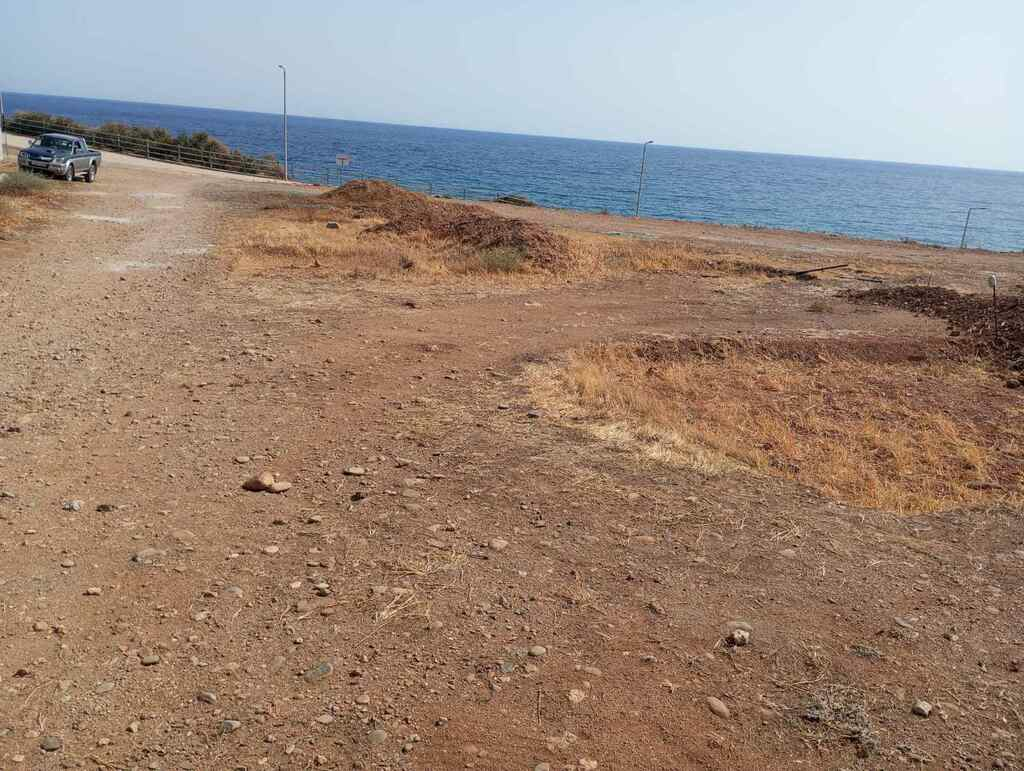 Land In Makris Gialos, Greece (1 M²)