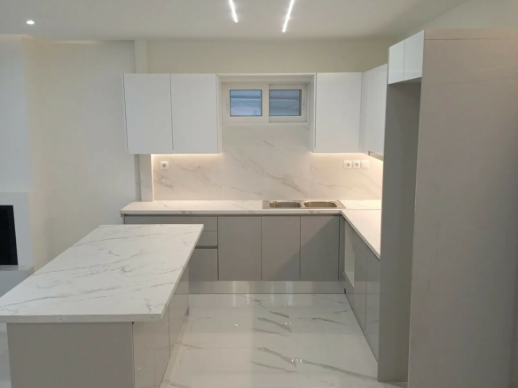 Flat 119 M2 In Alimos, Greece