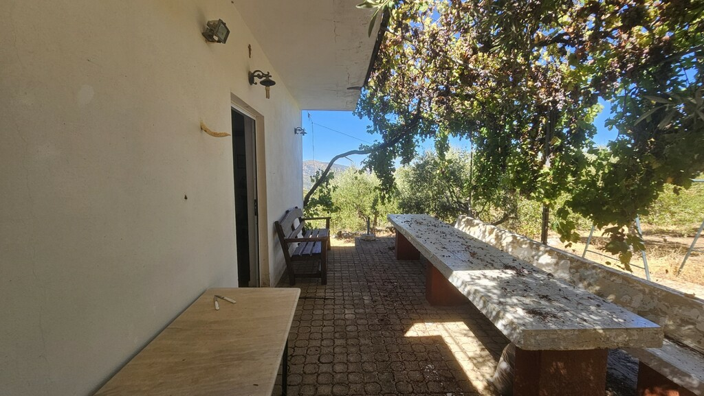 2-bedroom Detached House In Chersonisos, Greece (70 M²)