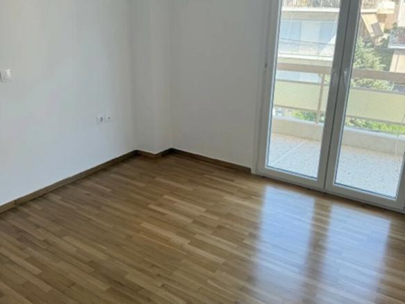 Flat 98 M2 In Alimos, Greece