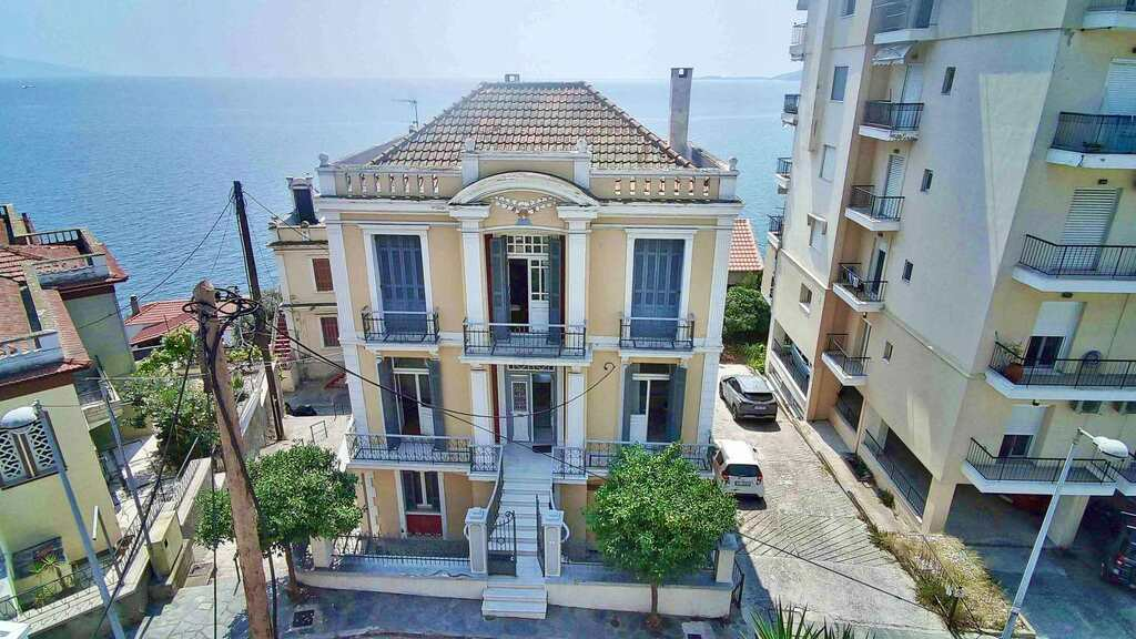 Detached House In Kavala, Greece (300 M²)