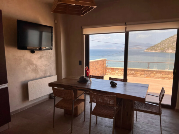 3-bedroom Villa In Loutraki-perachora, Greece (300 M²)