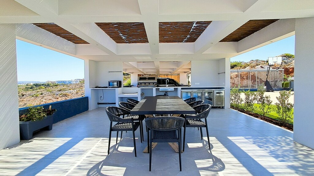 Villa 420 M2 In Akrotiri, Greece