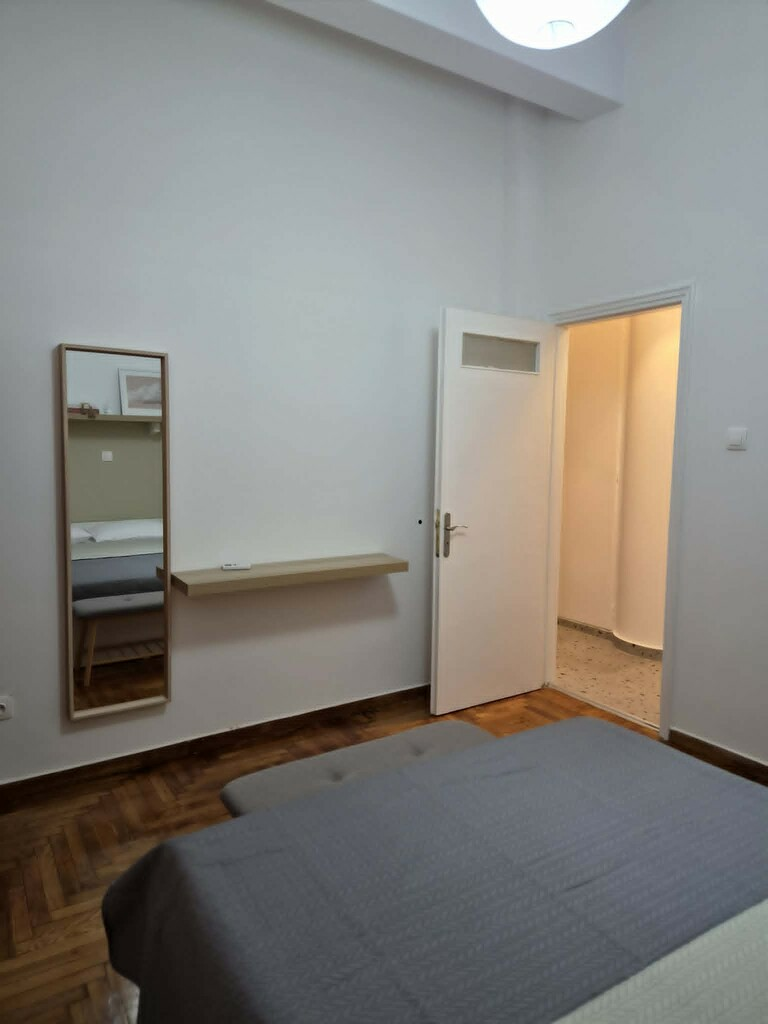 xt0bcn1t02v-f3b387 Flat 65 M2 In Kipseli, Greece