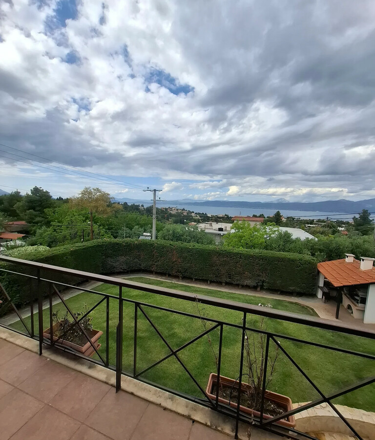 2-bedroom Detached House In Com. Skalas Oropou, Greece (165 M²)