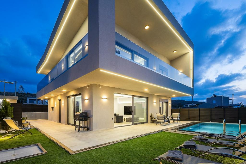 Villa 300 M2 In Gouves, Greece