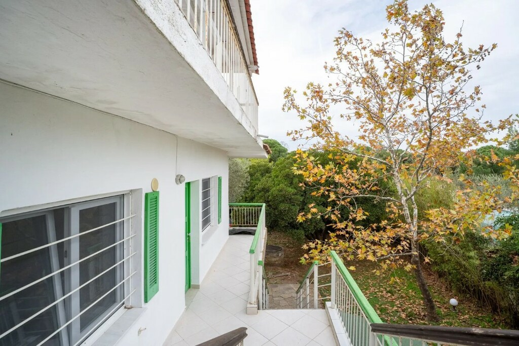 5-bedroom Villa In Sithonia, Greece (260 M²)