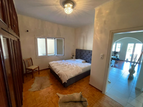 Maisonette In Artemida (loutsa), Greece (250 M²)