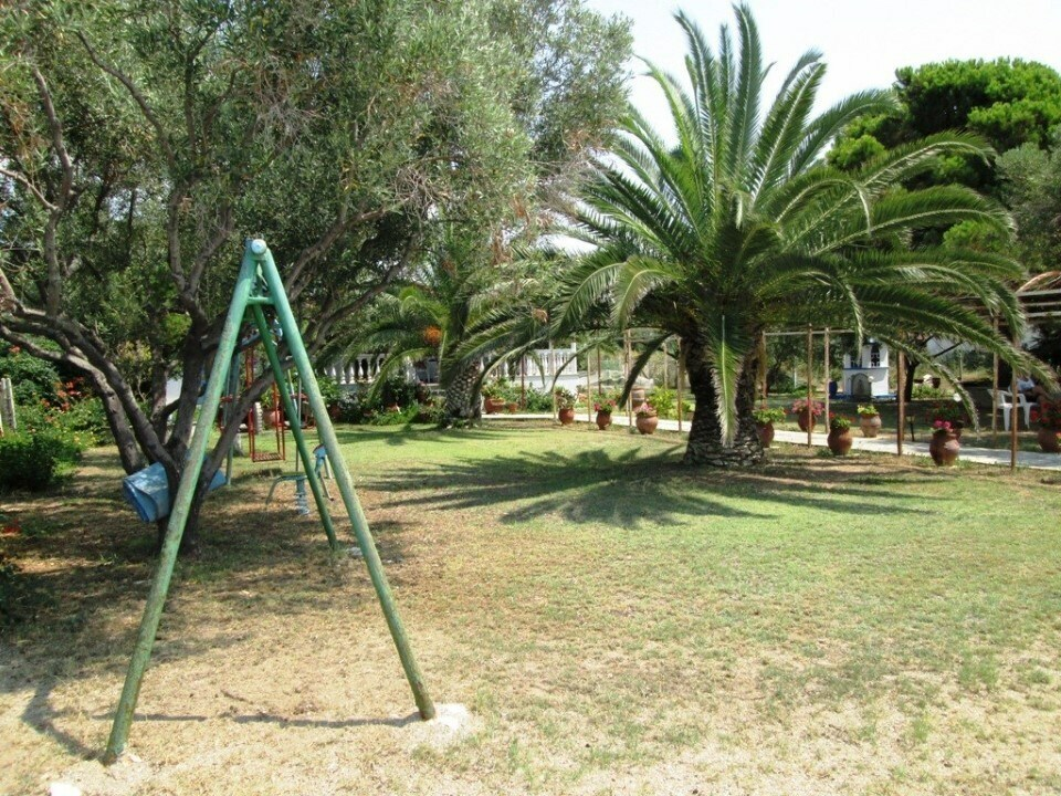 2-bedroom Detached House In Poligiros, Greece (60 M²)