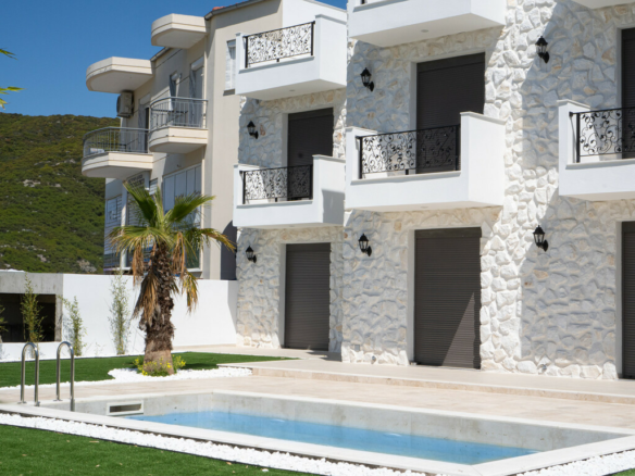2-bedroom Maisonette In Eleitheres, Greece (68 M²)