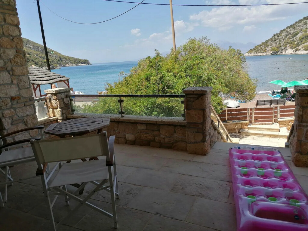 3-bedroom Villa In Loutraki-perachora, Greece (300 M²)