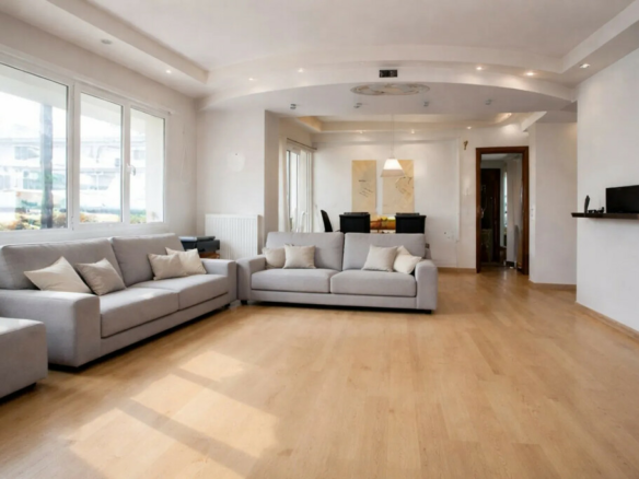 3-bedroom Flat In Alimos, Greece (110 M²)