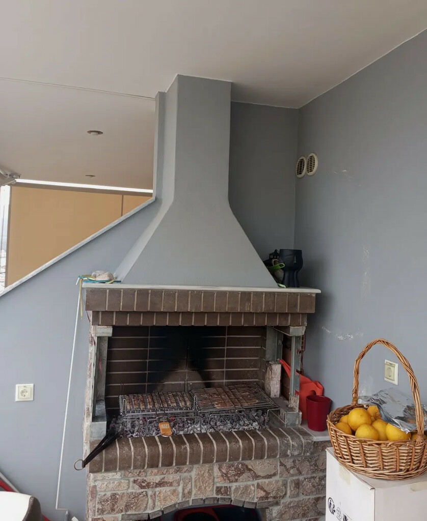 Maisonette 82 M2 In Saronikos, Greece