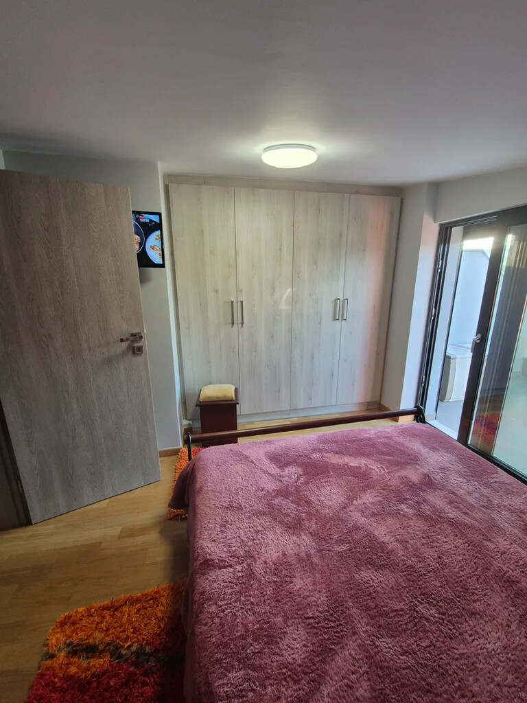 Maisonette 82 M2 In Saronikos, Greece