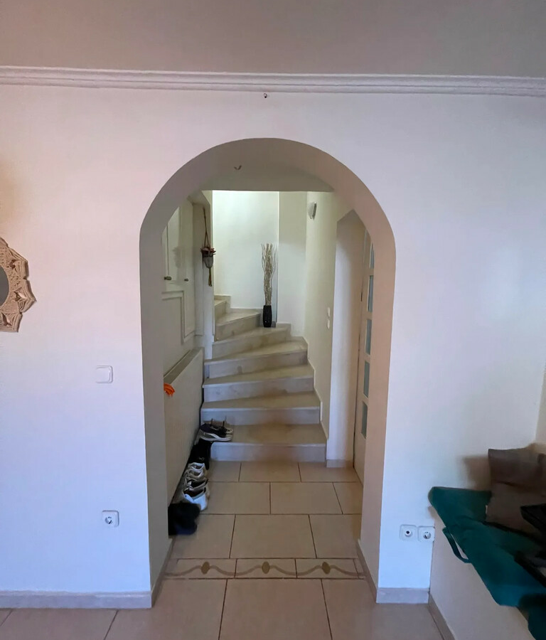 Maisonette In Artemida (loutsa), Greece (250 M²)