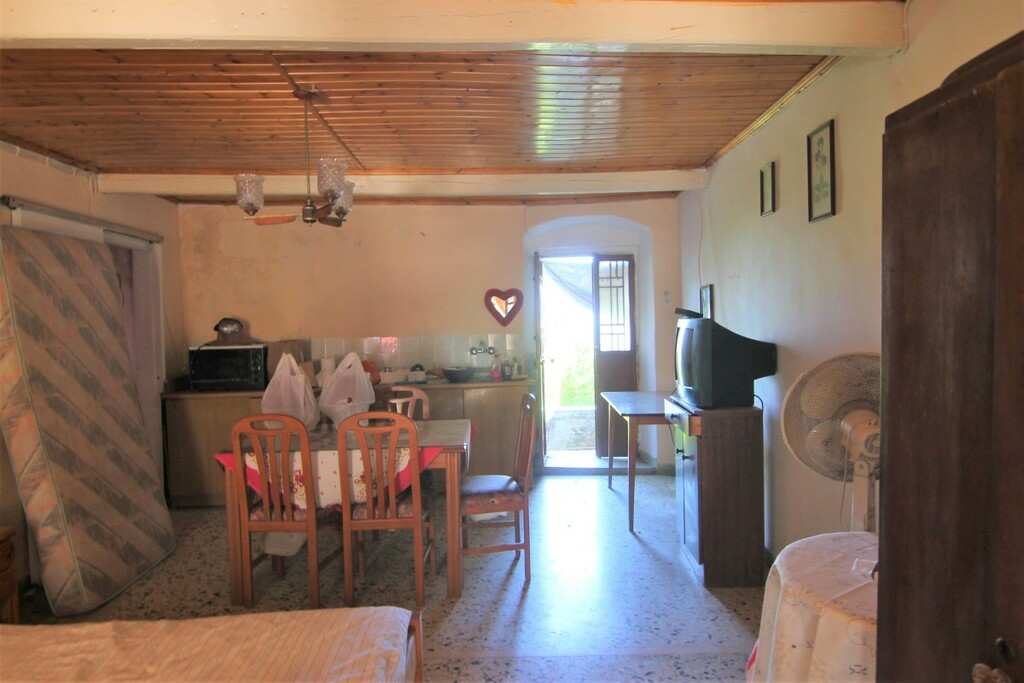 Maisonette In Corfu, Greece (321 M²)