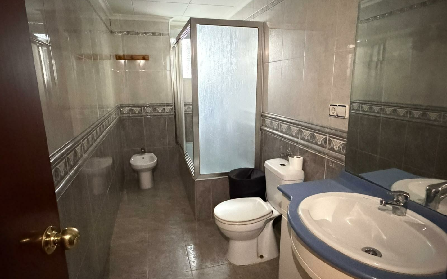 4-bedroom Flat In Canals, Spain (129 M²)