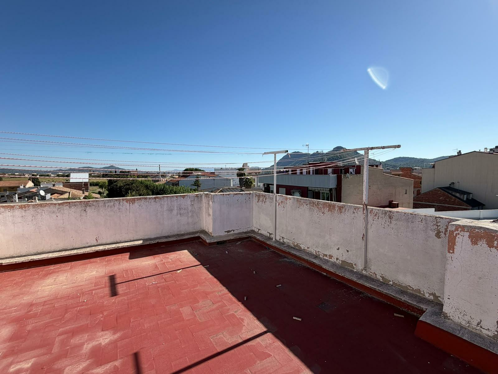 4-bedroom Flat In Canals, Spain (129 M²)