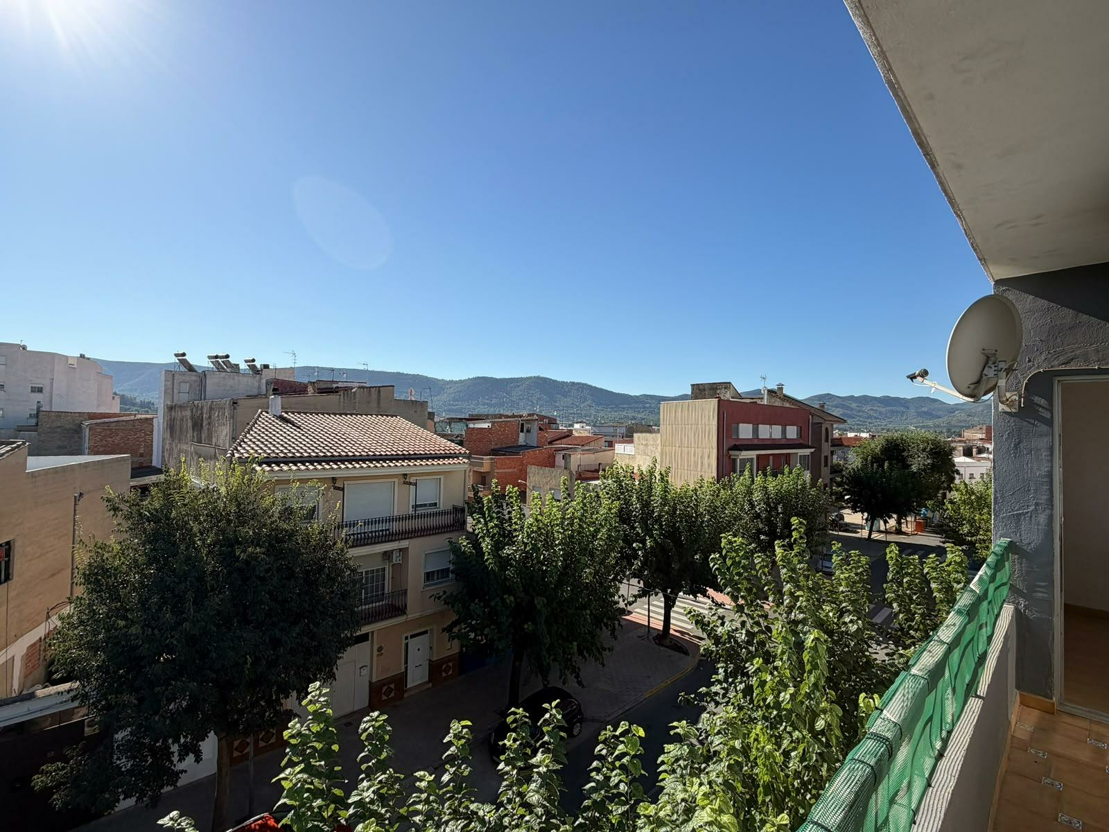 4-bedroom Flat In Canals, Spain (129 M²)